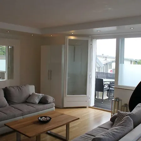 Designer In Apartamento