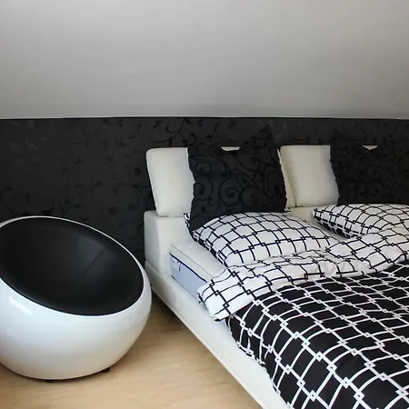 Designer In * Geilenkirchen